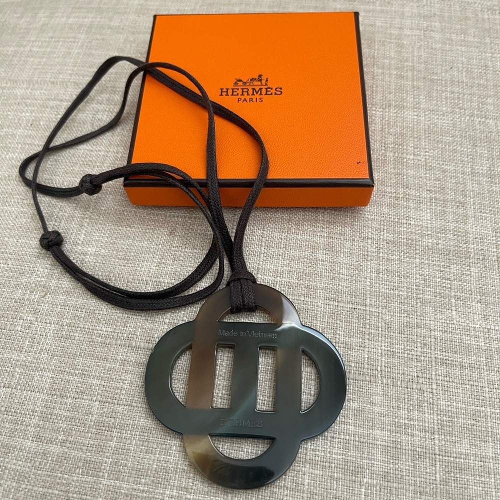 ❌ SOLD ❌ Hermes Necklace